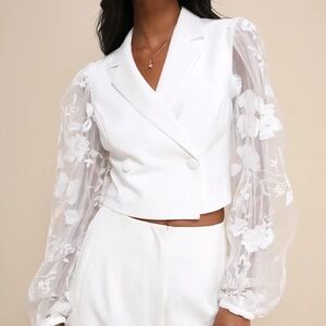 NWT Cropped White Double Breasted Blazer With Sheer Floral Balloon Sleeves Small